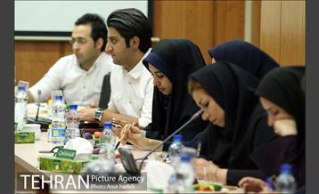 نشست صمیمانه شهردار منطقه 8 با اصحاب رسانه 10