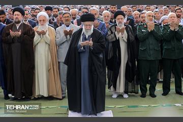 نماز عید فطر در مصلی تهران 41