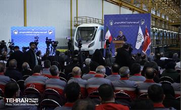 آیین بهره برداری از ۲ رام قطار ساخت داخل 10