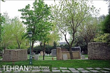 کاخ نیاوران 22