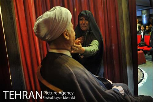 رونمایى از تندیس مرحوم حضرت آیت الله هاشمى رفسنجانى 39