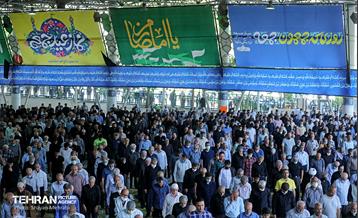 میز خدمت شهرداری تهران در نماز جمعه 56