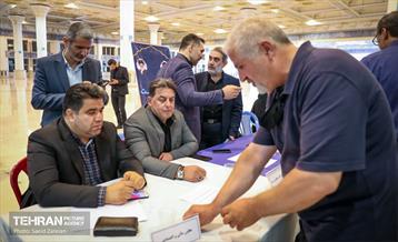 استقرار میز خدمت سازمان ورزش در مصلای تهران 2