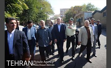 بازدید شهردار تهران از بازار تهران به مناسبت روز تهران 16