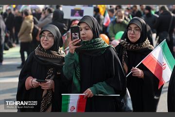 راهپیمایی ۲۲ بهمن در تهران - 3 73