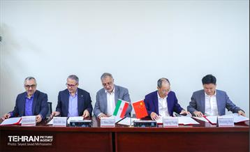 آیین رونمایی و تحویل 110 دستگاه اتوبوس جدید برقی پایتخت در کشور چین 4