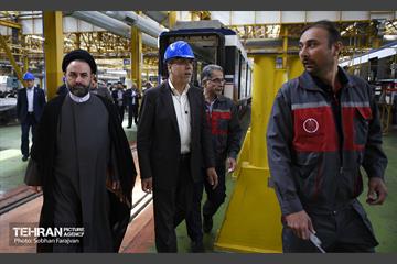 بازدید اعضای شورای اسلامی شهر تهران از شرکت واگن‌سازی تهران 16