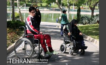 مراسم عیدانه معلولان در پارک بعثت 18