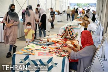 روز جهانی صنایع دستی در منطقه گردشگری عباس آباد 16