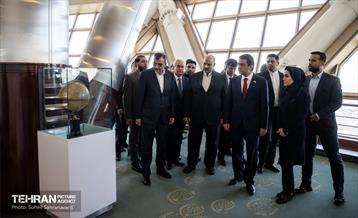 بازدید شهردار دوشنبه از برج میلاد 2