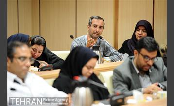 نشست هم اندیشی رئیس مرکز ارتباطات شهرداری تهران با اصحاب رسانه 37