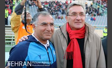 دیدار تیم های فوتبال پرسپولیس و پیکان