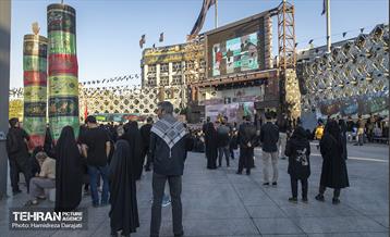 نجات اهل عالم با حسین است  41