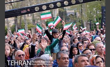 کنسرت گروه رستاک در میدان مشق 2