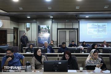 نشست خبری شهردار منطقه یک 12