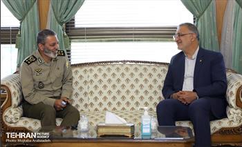 دیدار فرمانده کل ارتش با شهردار تهران 3