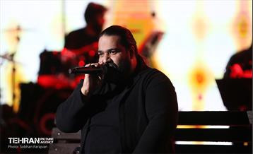 کنسرت رضا صادقی برای کودکان کار 12