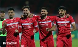 دیدار تیم های فوتبال پرسپولیس و نساجی مازندران 18
