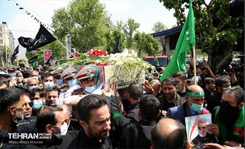 مراسم تشییع و تدفین شهدای گمنام در منطقه ۳ تهران  17