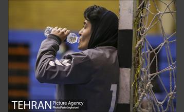 دیدار تیم های هندبال سپاهان و اشتادسازه 14