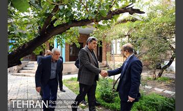 بازدید شهردار تهران ار خانه نیما یوشیج 33