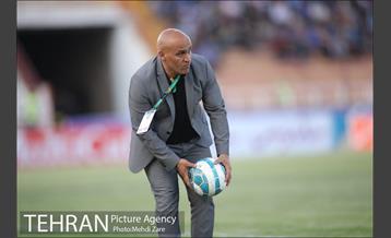 دیدار تیم‌های فوتبال پدیده و استقلال