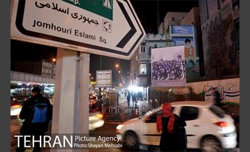 96-11-21 آذین بندی خیابان ها به مناسبت 22 بهمن 14