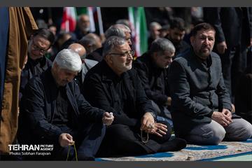 اقامه نماز جمعه در مصلی امام خمینی(ره) در تهران 42