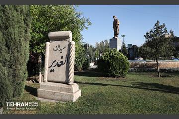 رونمایی از مجسمه «علامه امینی» 6