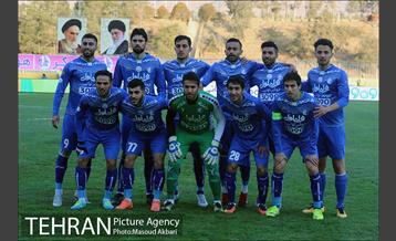 دیدار تیم های فوتبال نفت تهران واستقلال تهران