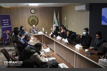 بازدید اصحاب رسانه از ایستگاه‌ سنجش آلودگی هوا 15
