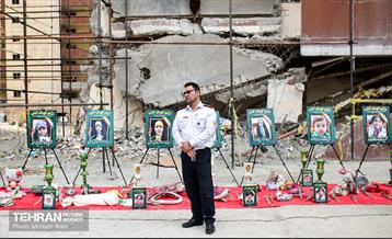 ادای احترام آتش نشان‌های تهران به شهدای جنگ ۱۲ روزه 2