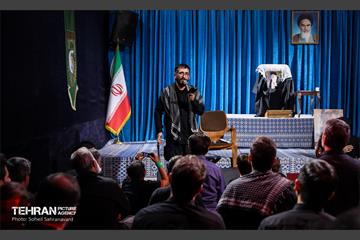 عزاداری شب پنجم محرم به نیابت از «رهبر شهید انقلاب»