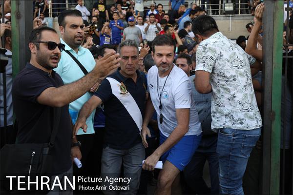 اولین تمرین استقلال با حضور هواداران 1