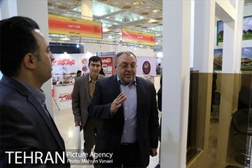 غرفه مرکز ارتباطات در پنجمین روز بیست و سومین نمایشگاه مطبوعات  15