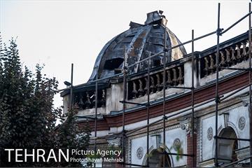 بازدید شهردار تهران از خسارت آتش سوزی اخیر میدان حسن آباد 2
