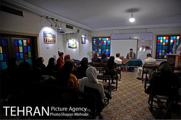 نمایشگاه عکس نشان بی نشان در نگارستان شهر‎ 14