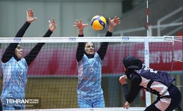 دیدار دو تیم والیبال زنان مهرسان و پیکان تهران 5