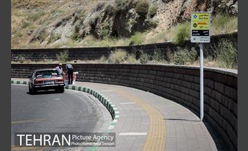 رقـابت یکصد خودرو در رالی تهران  22