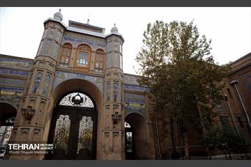 پاییز میدان مشق / شایان محرابی