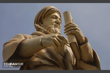 رونمایی از تندیس ابوعلی سینا 2