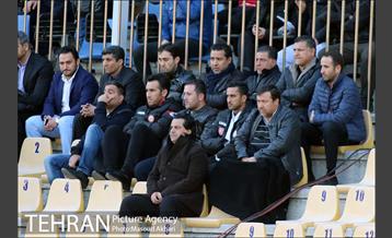 دیدار تیم های فوتبال نفت تهران واستقلال تهران