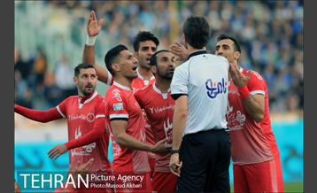 دیدار تیم‌های فوتبال استقلال - پدیده مشهد 12