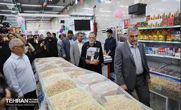 افتتاح بازار میوه و تره‌بار میخک و مروارید 24