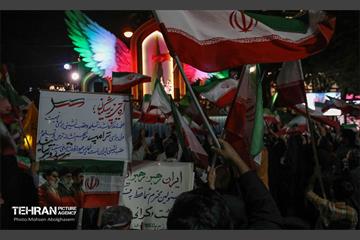 هفتادوپنجمین شب اجتماع دفاع از انقلاب 8