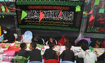 حضور کودکان در مراسم پیاده روی جاماندگان اربعین حسینی(ع) 7