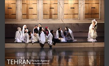 نمایش خانه برنارد آلبا 1