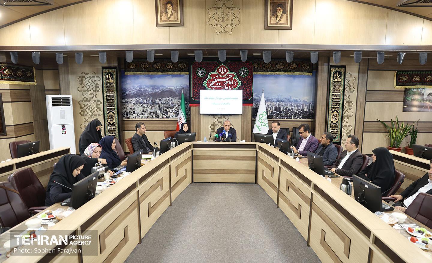 نشست خبری شهردار منطقه 1 27