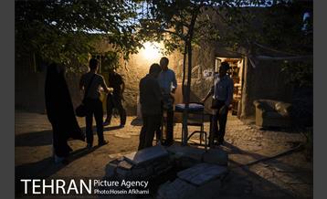 لقمه های مهربانی در محله دولتخواه‎ 8