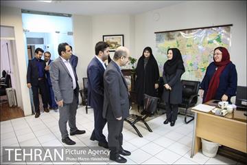 بازدید سخنگوی شورای شهر از مرکز ارتباطات شهرداری تهران 27